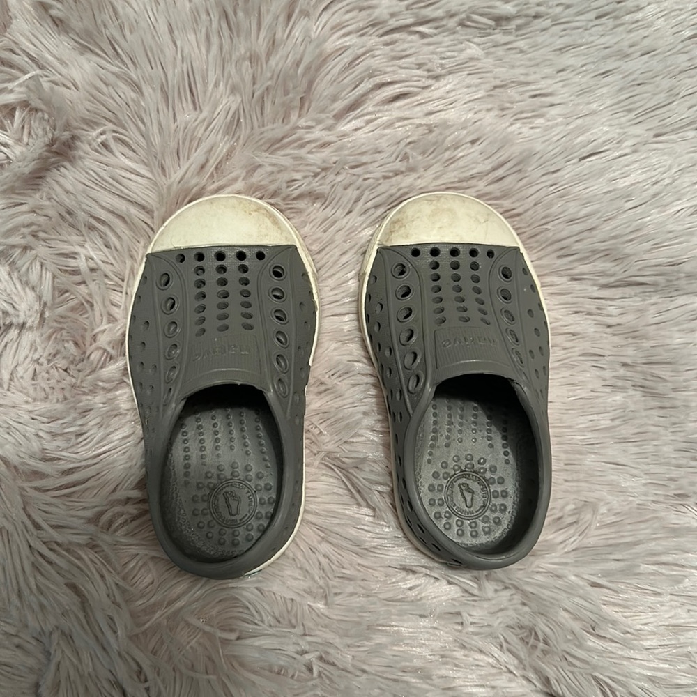 Gray Natives